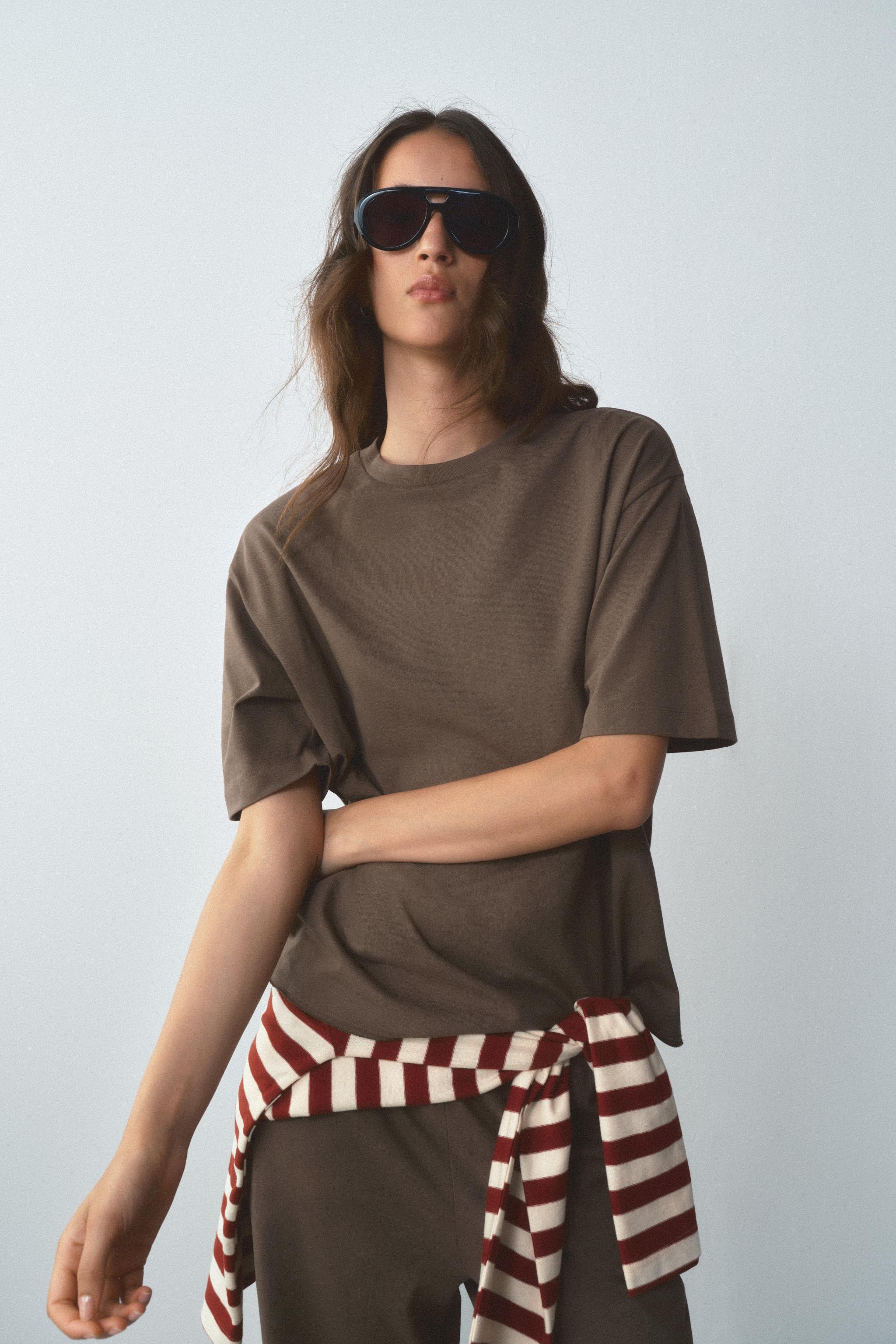 CREW NECK T-SHIRT